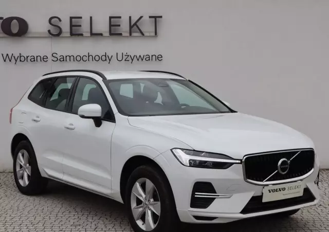 VOLVO XC 60 B4 B Momentum