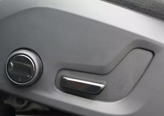 VOLVO XC 60 B4 B Momentum