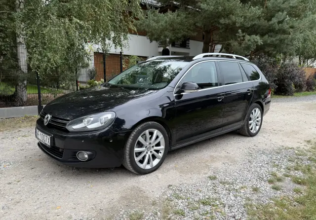 VOLKSWAGEN Golf Highline DSG