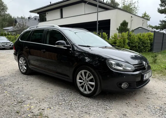 VOLKSWAGEN Golf Highline DSG