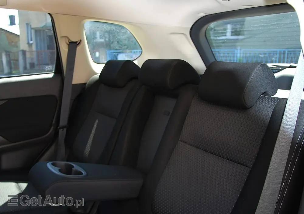 MITSUBISHI Outlander 2.0 Intense + 4WD CVT