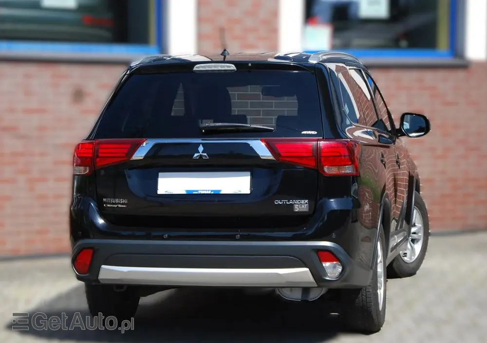 MITSUBISHI Outlander 2.0 Intense + 4WD CVT