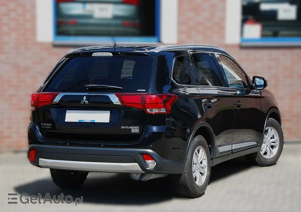 MITSUBISHI Outlander 2.0 Intense + 4WD CVT