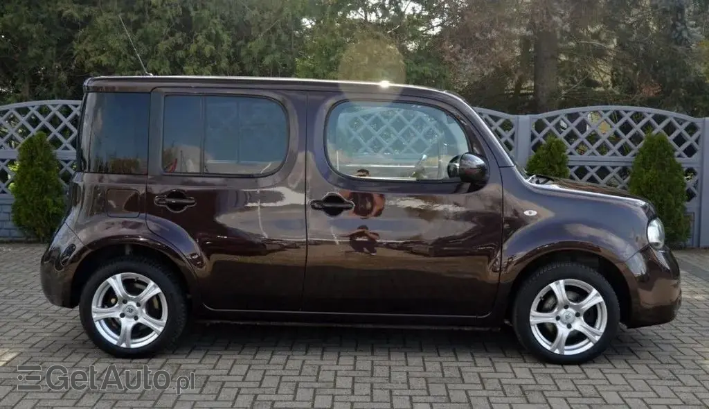 NISSAN Cube 