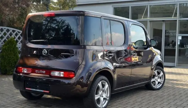 NISSAN Cube 