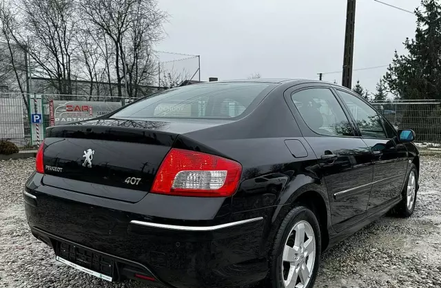 PEUGEOT 407 