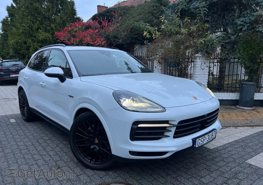PORSCHE Cayenne Platinum Edition