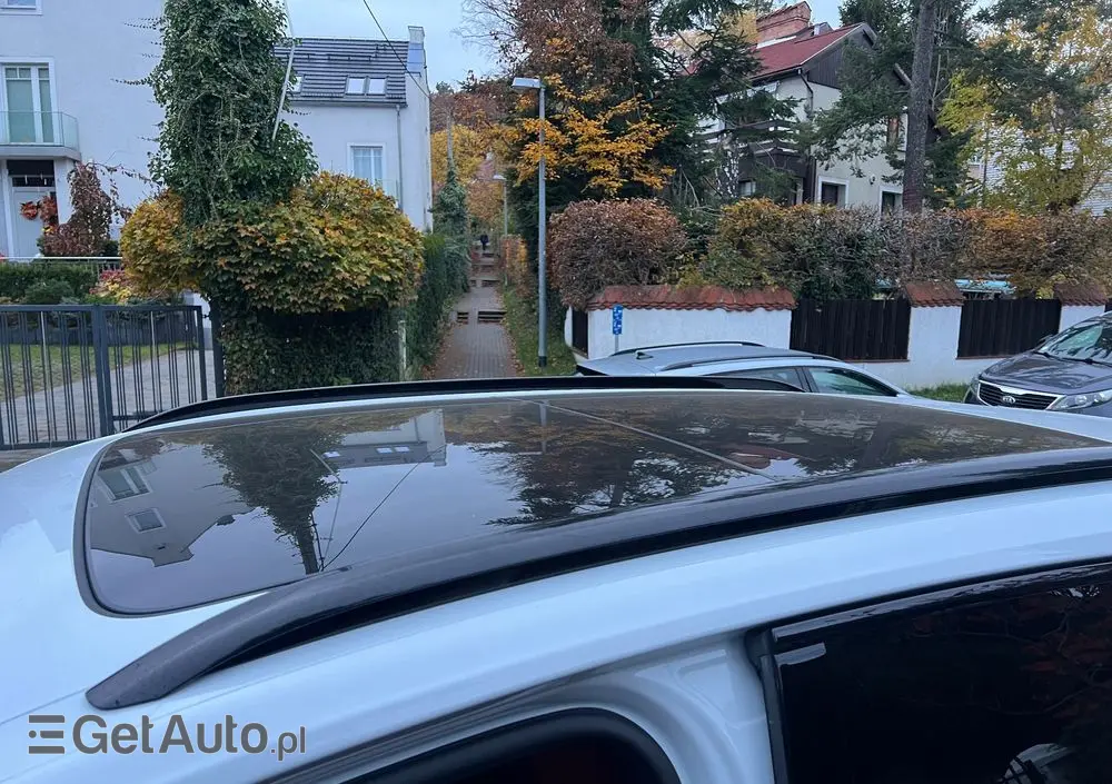 PORSCHE Cayenne Platinum Edition