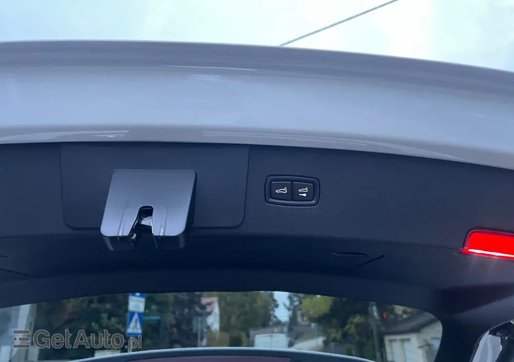 PORSCHE Cayenne Platinum Edition