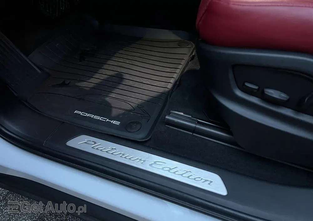 PORSCHE Cayenne Platinum Edition