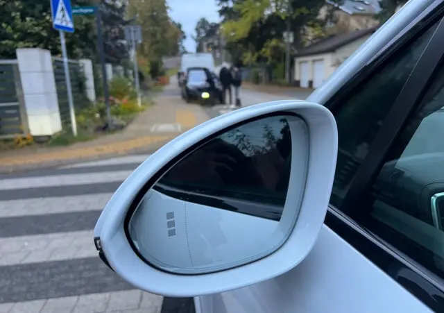 PORSCHE Cayenne Platinum Edition