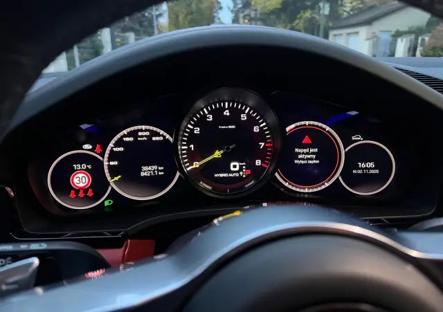 PORSCHE Cayenne Platinum Edition