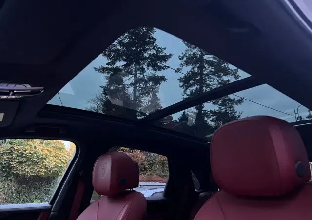 PORSCHE Cayenne Platinum Edition