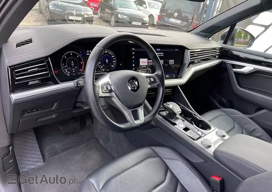 VOLKSWAGEN Touareg 3.0 V6 TDI 4Motion DPF Automatik R-Line