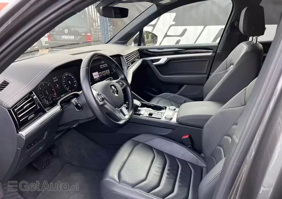 VOLKSWAGEN Touareg 3.0 V6 TDI 4Motion DPF Automatik R-Line