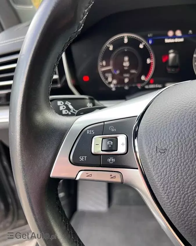 VOLKSWAGEN Touareg 3.0 V6 TDI 4Motion DPF Automatik R-Line