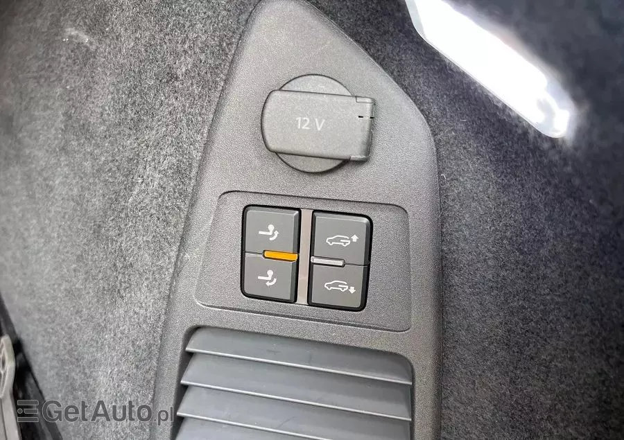 VOLKSWAGEN Touareg 3.0 V6 TDI 4Motion DPF Automatik R-Line