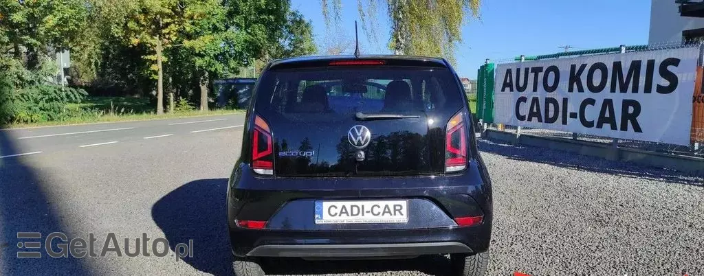 VOLKSWAGEN Up! 