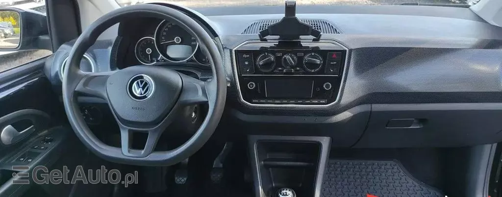 VOLKSWAGEN Up! 