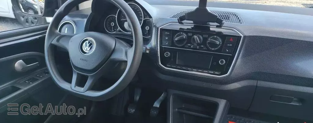 VOLKSWAGEN Up! 