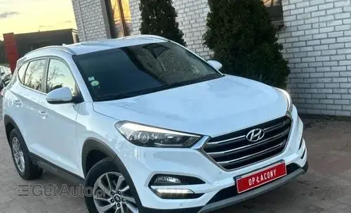 HYUNDAI Tucson 