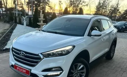 HYUNDAI Tucson 