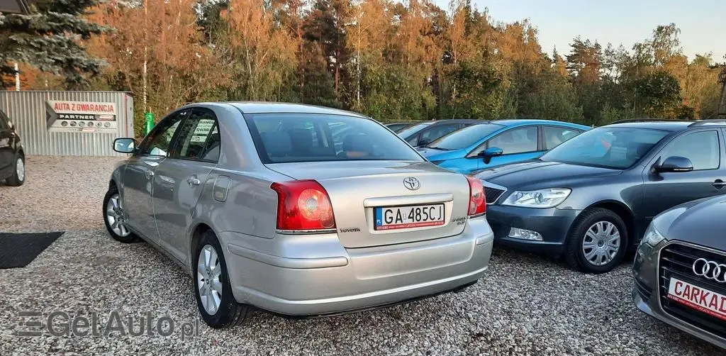 TOYOTA Avensis 
