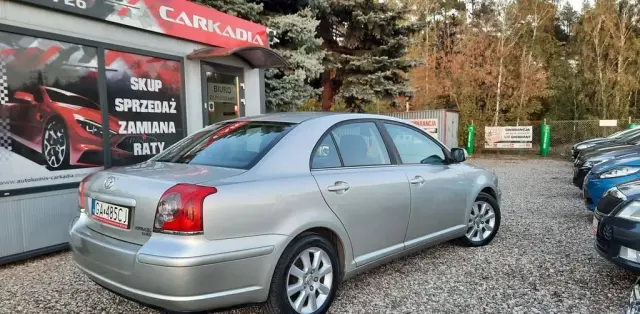 TOYOTA Avensis 