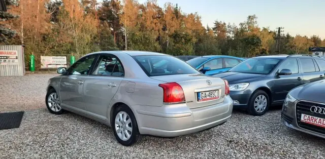 TOYOTA Avensis 