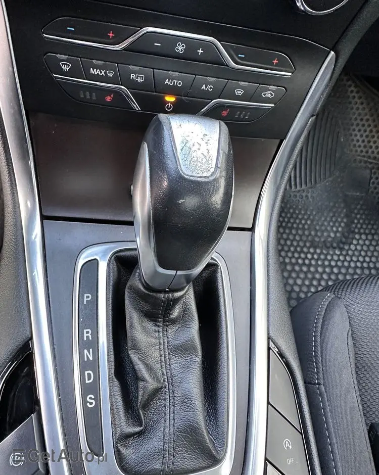 FORD S-Max 2.0 TDCi Bi-Turbo Titanium