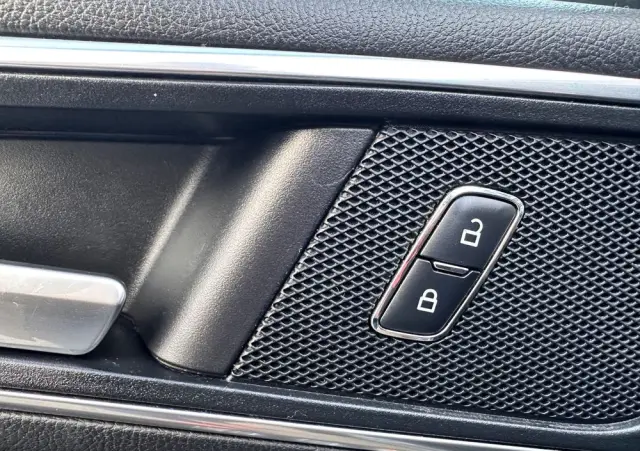 FORD S-Max 2.0 TDCi Bi-Turbo Titanium