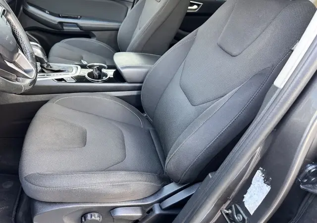 FORD S-Max 2.0 TDCi Bi-Turbo Titanium