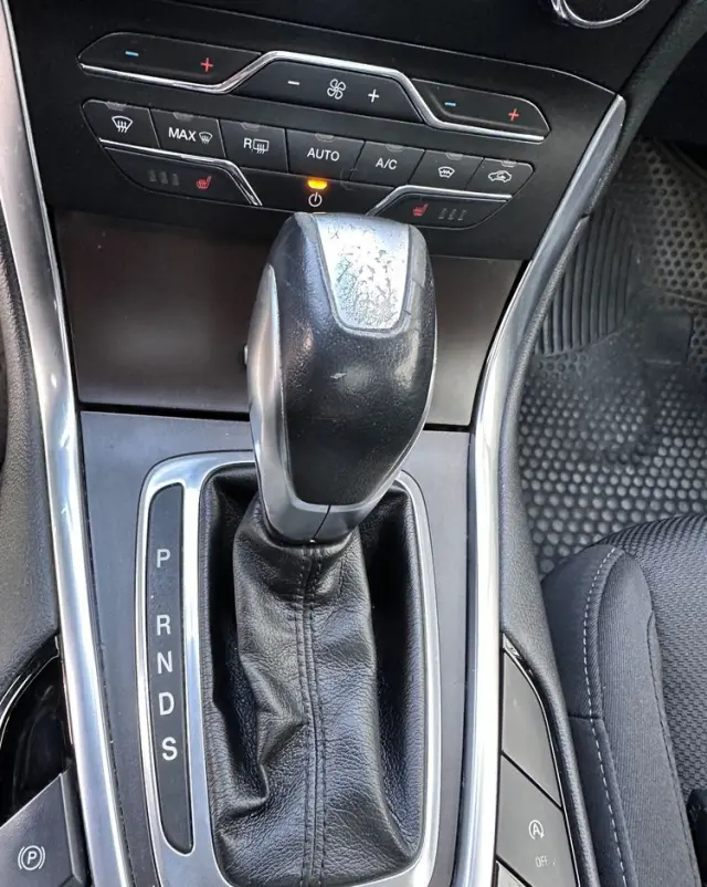 FORD S-Max 2.0 TDCi Bi-Turbo Titanium