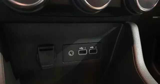 RENAULT Clio 1.0 TCe Evolution