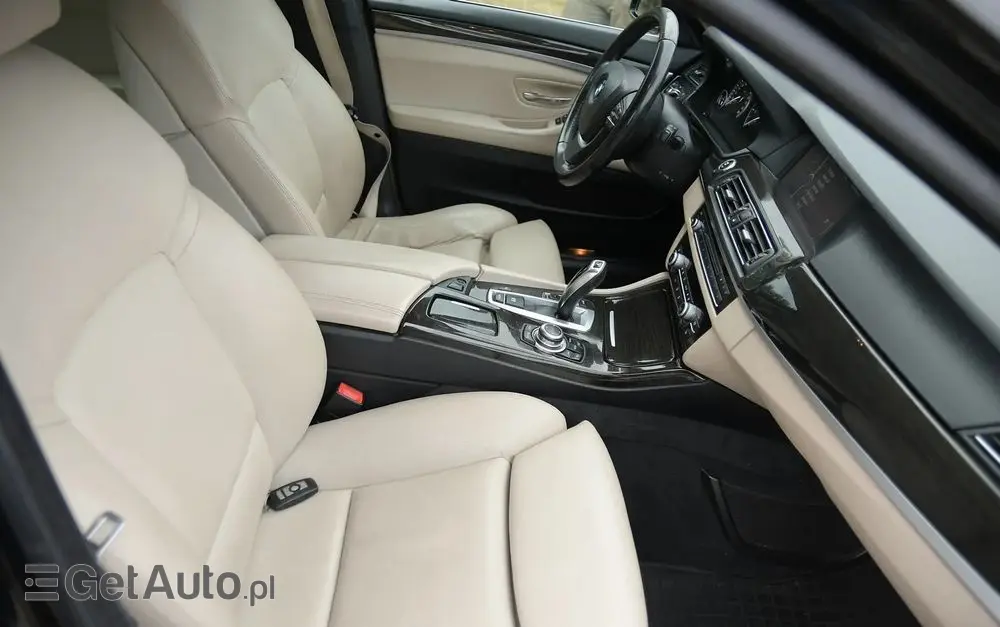 BMW Seria 5 525d