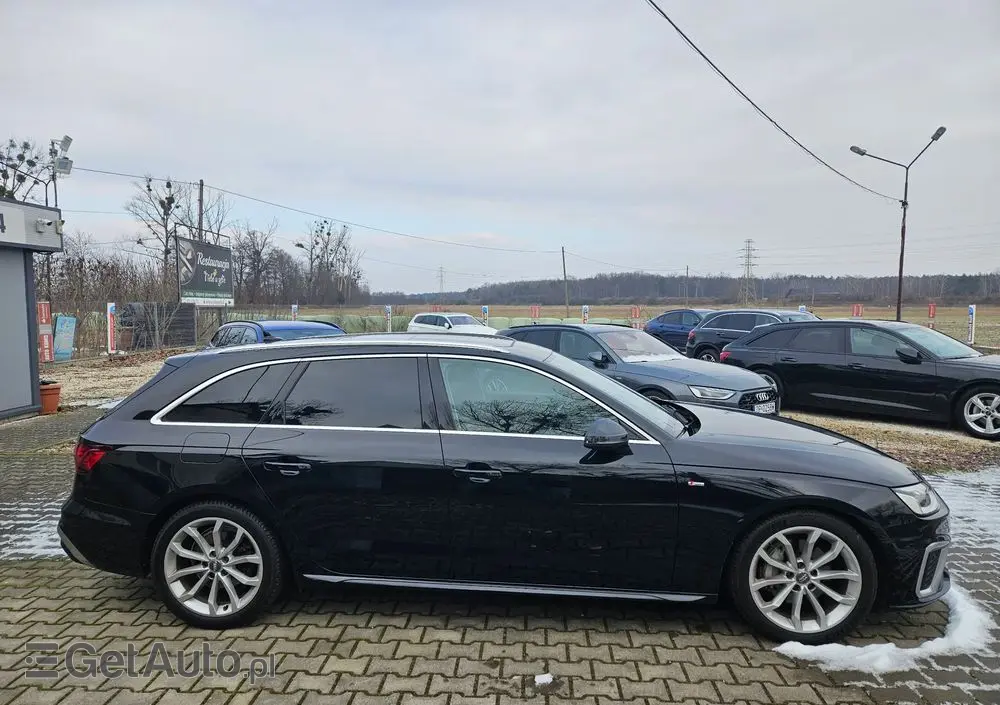 AUDI A4 Avant 40 TFSI S tronic