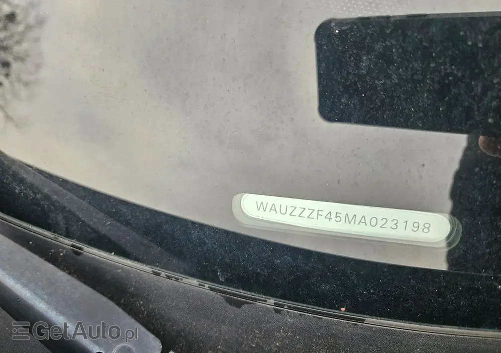 AUDI A4 Avant 40 TFSI S tronic