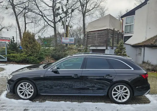AUDI A4 Avant 40 TFSI S tronic