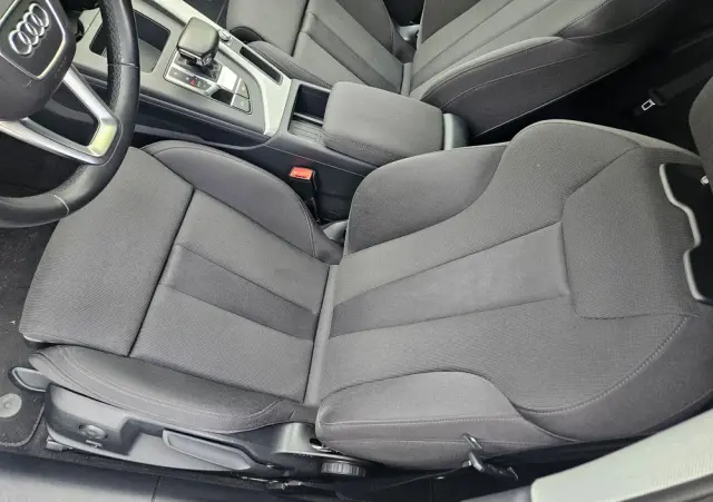 AUDI A4 Avant 40 TFSI S tronic