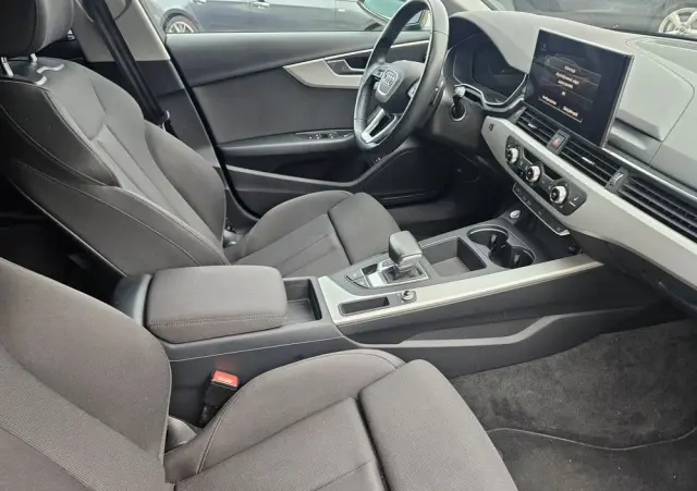 AUDI A4 Avant 40 TFSI S tronic