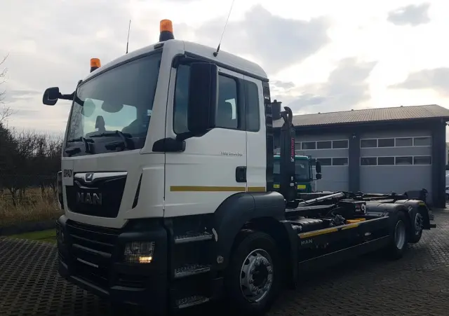 MAN 26.430 TGS 3-OSIE HAKOWIEC MULTILIFT OPTIMA 20S HIAB KLIMA 6x2 