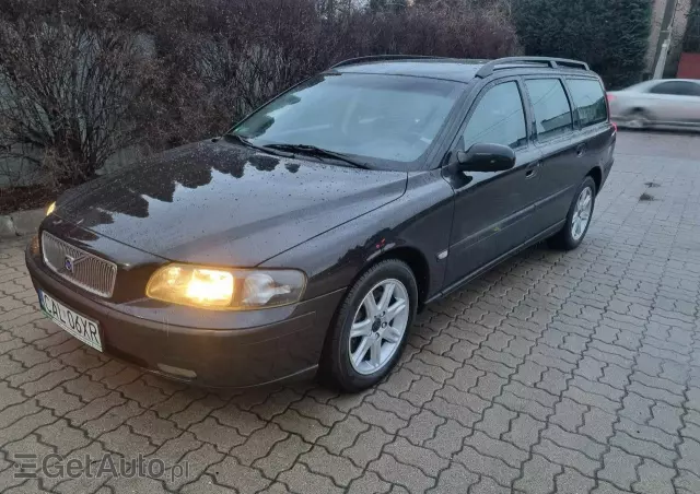 VOLVO V70 