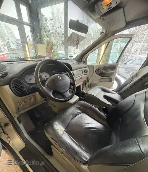 RENAULT Scenic 