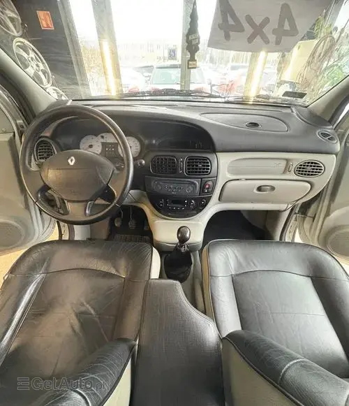 RENAULT Scenic 