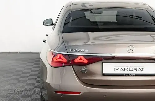 MERCEDES-BENZ Klasa E 