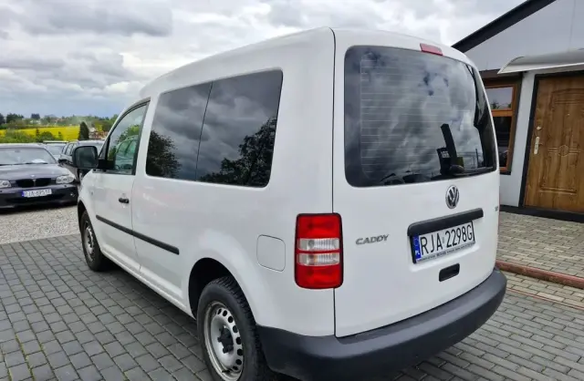 VOLKSWAGEN Caddy 