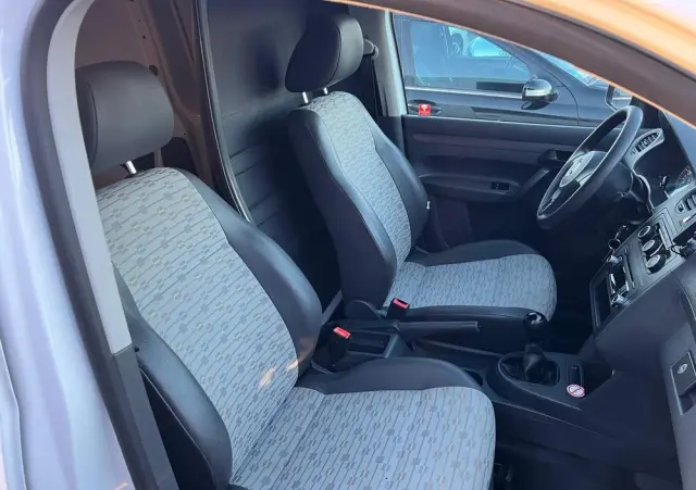 VOLKSWAGEN Caddy Max 