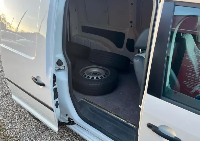 VOLKSWAGEN Caddy Max 