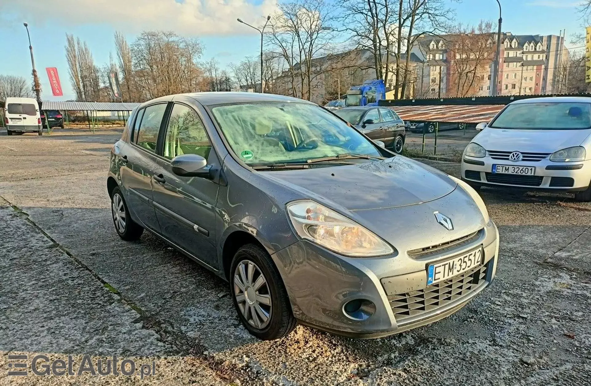 RENAULT Clio 