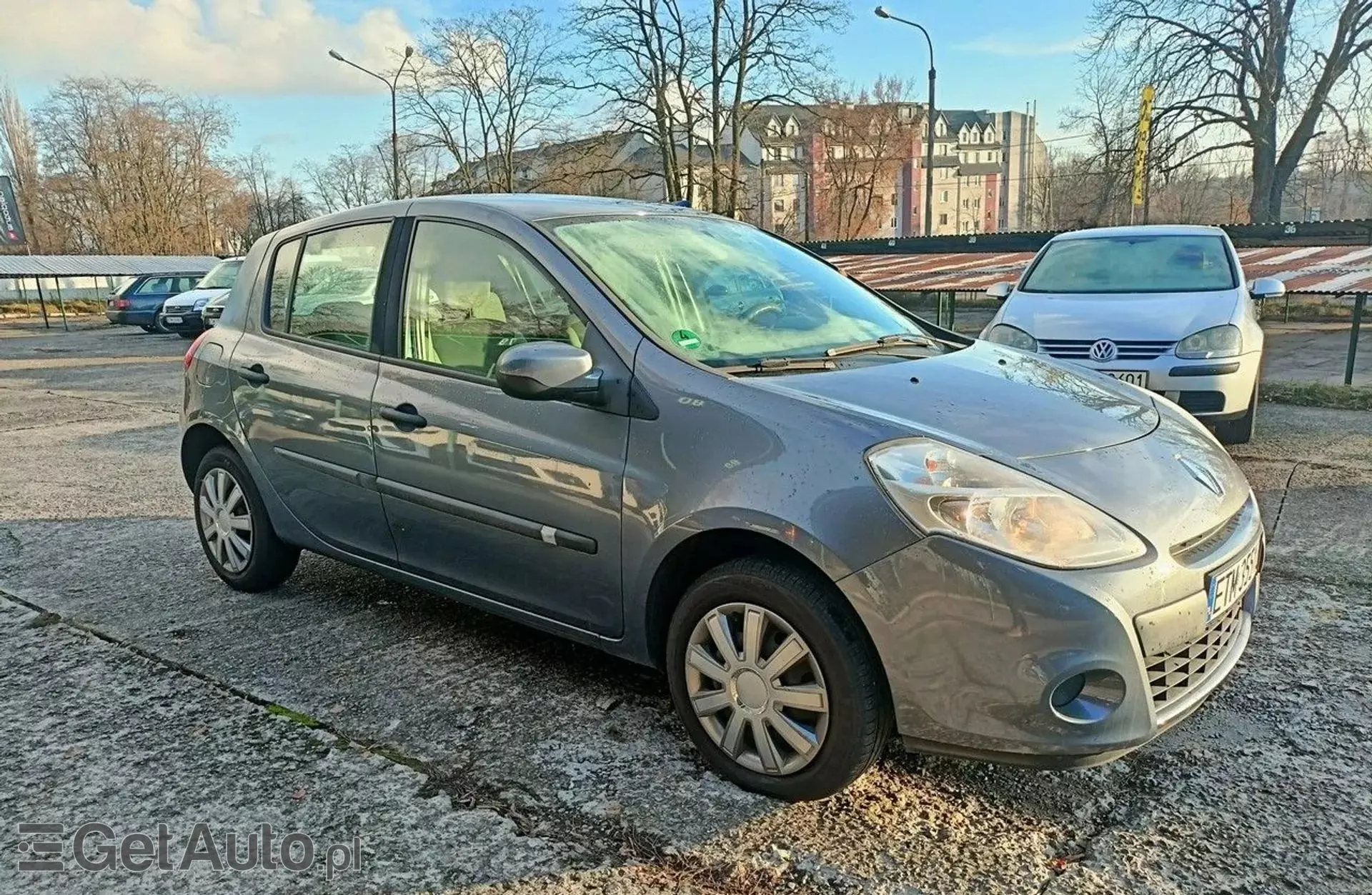 RENAULT Clio 